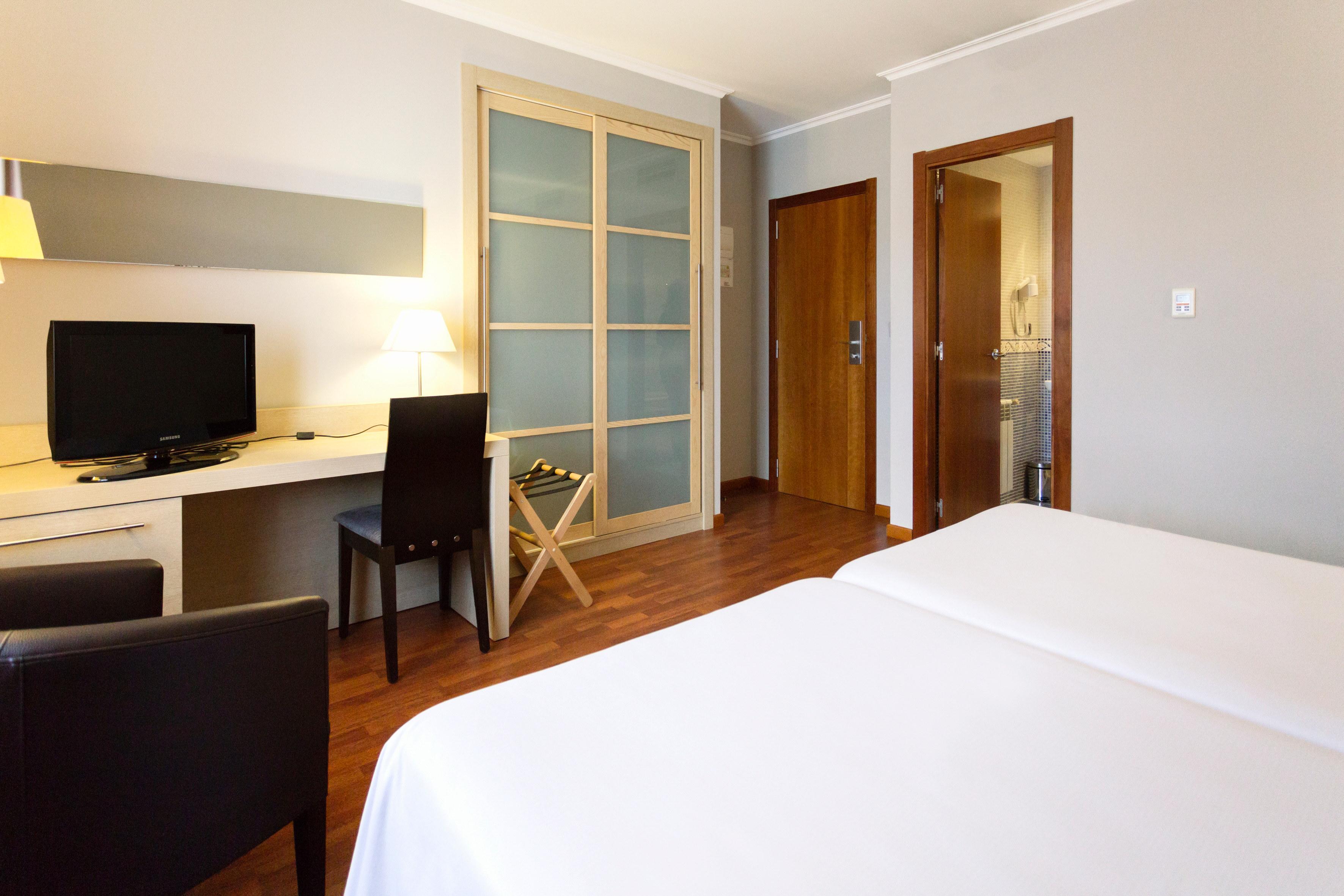 Hotel Valencia Ferrol Exterior foto