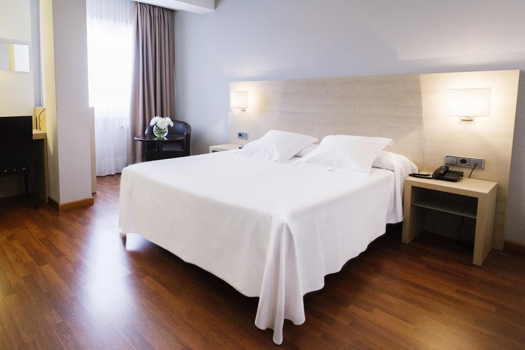 Hotel Valencia Ferrol Exterior foto