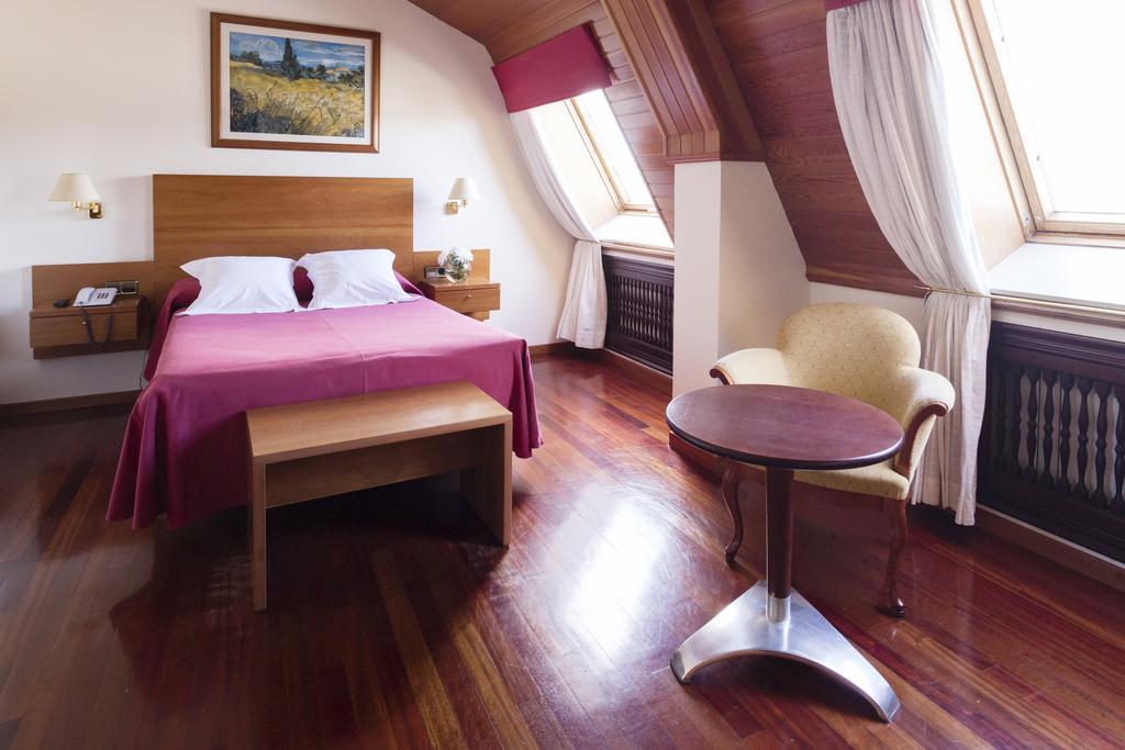 Hotel Valencia Ferrol Exterior foto