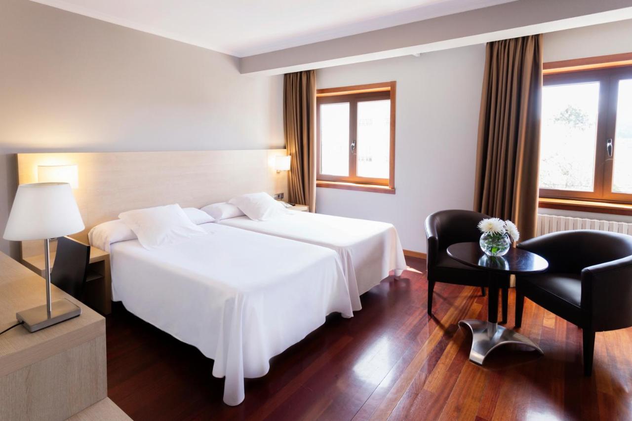 Hotel Valencia Ferrol Exterior foto